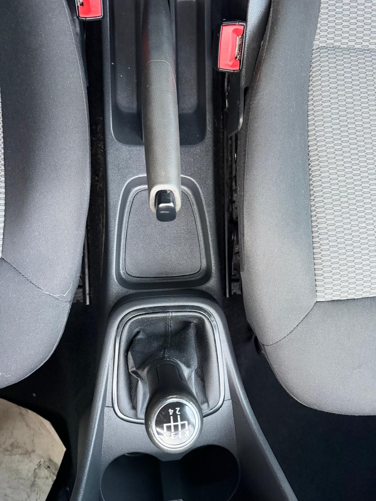 Used Volkswagen Polo 2010 for sale - 78170099: Photo 15