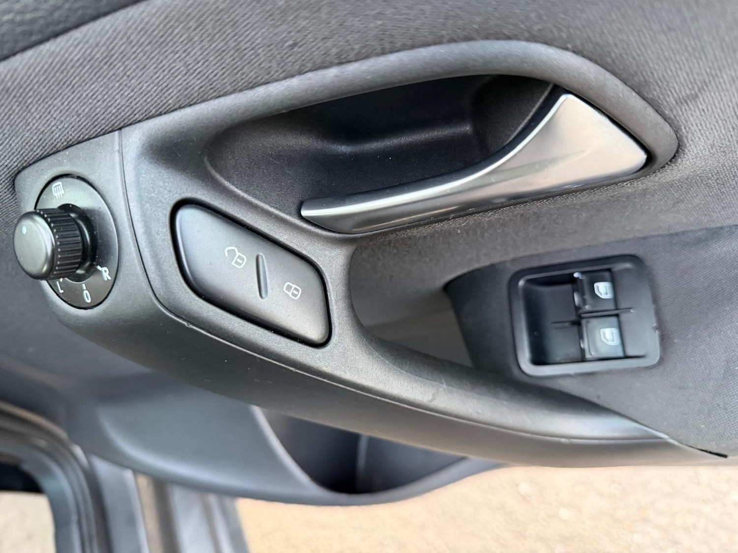 Used Volkswagen Polo 2010 for sale - 78170099: Photo 28