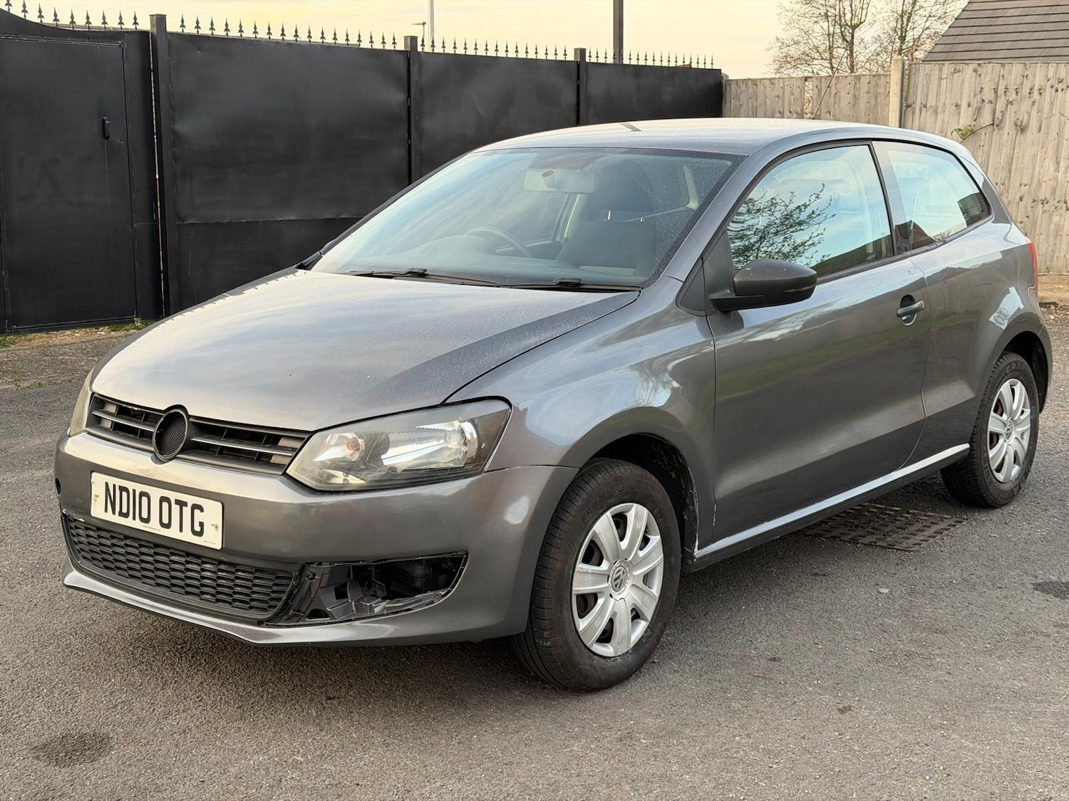 Used Volkswagen Polo 2010 for sale - 78170099: Photo 3