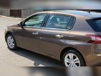 Used Peugeot 308 2015 for sale - 79144737: Photo