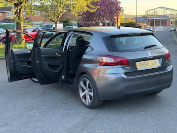 Used Peugeot 308 2017 for sale - 78362150: Photo