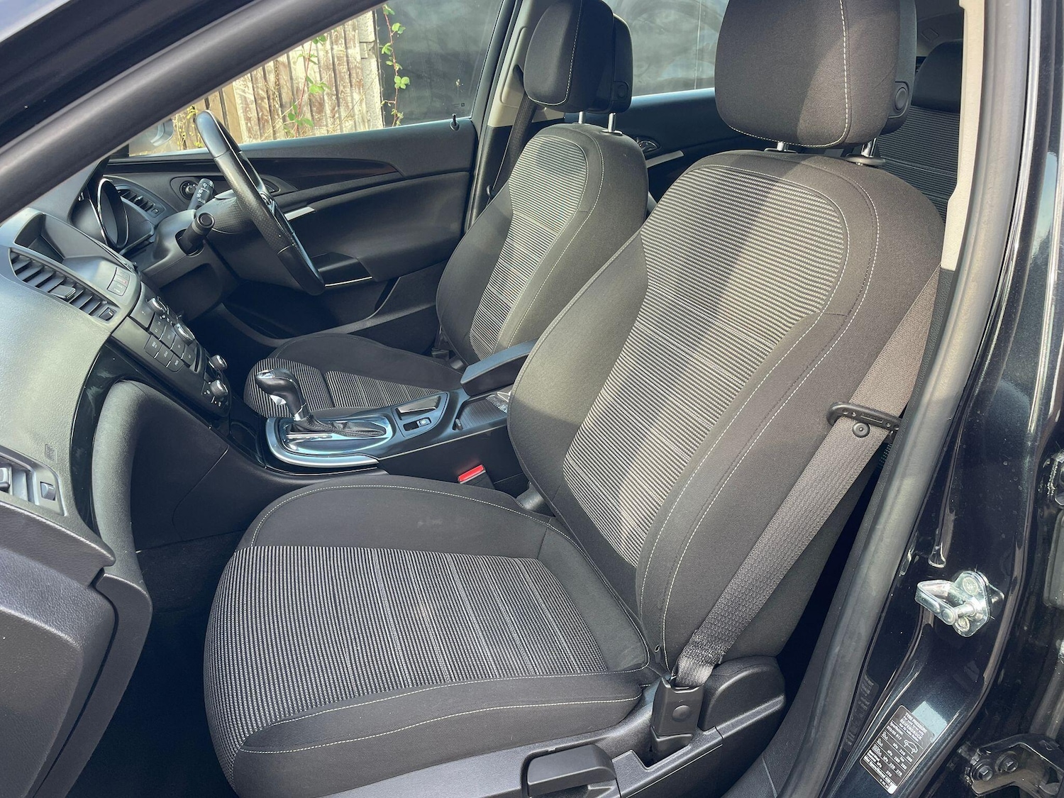 Used Vauxhall Insignia 2012 for sale - 76408376: Photo 40