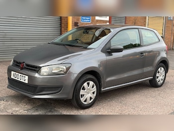 Used Volkswagen Polo 2010 for sale - 79520923: Photo
