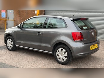 Used Volkswagen Polo 2010 for sale - 79520923: Photo