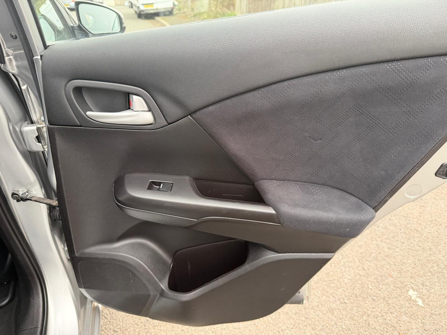 Used Honda Civic 2013 for sale - 78116300: Photo 25