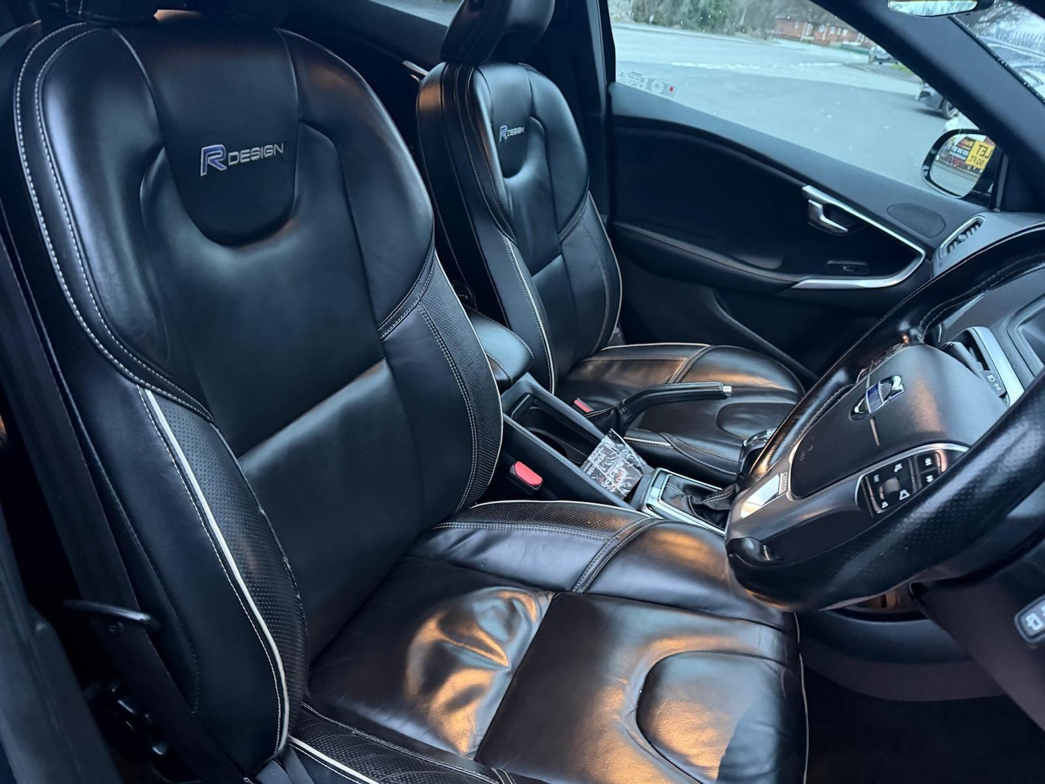 Used Volvo V40 2014 for sale - 77321054: Photo 15