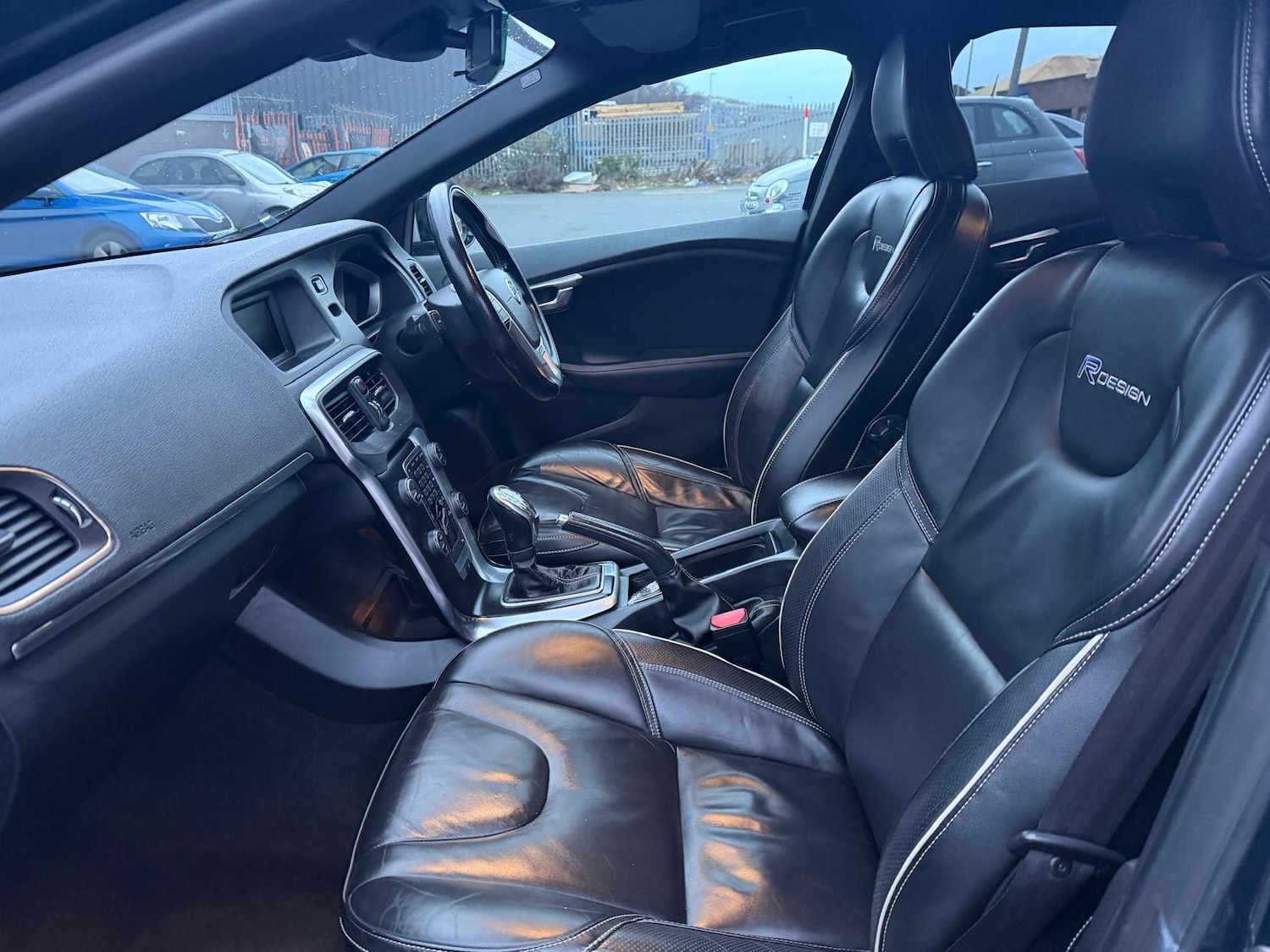 Used Volvo V40 2014 for sale - 77321054: Photo 44