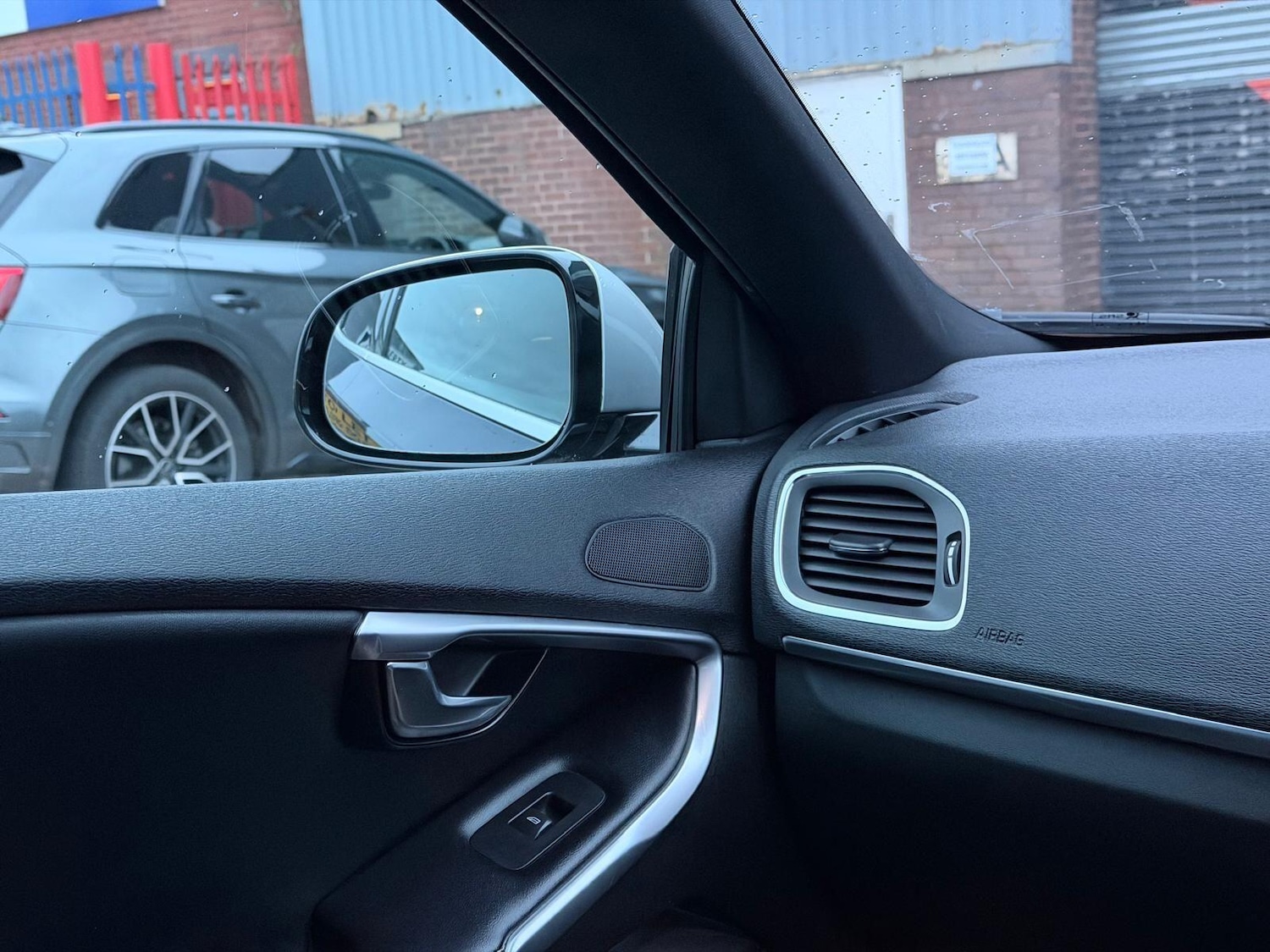 Used Volvo V40 2014 for sale - 77321054: Photo 45