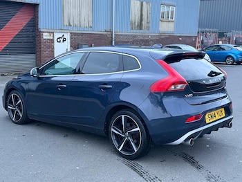 Used Volvo V40 2014 for sale - 77321054: Photo