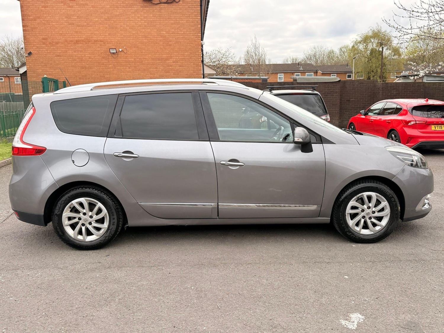 Used Renault Grand Scenic 2016 for sale - 78099988: Photo 17