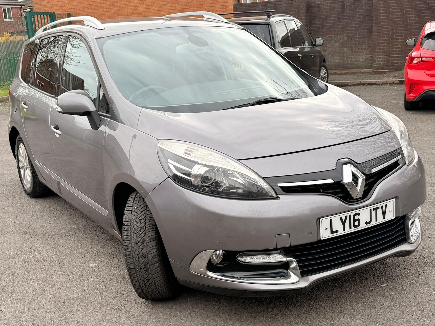 Used Renault Grand Scenic 2016 for sale - 78099988: Photo 2