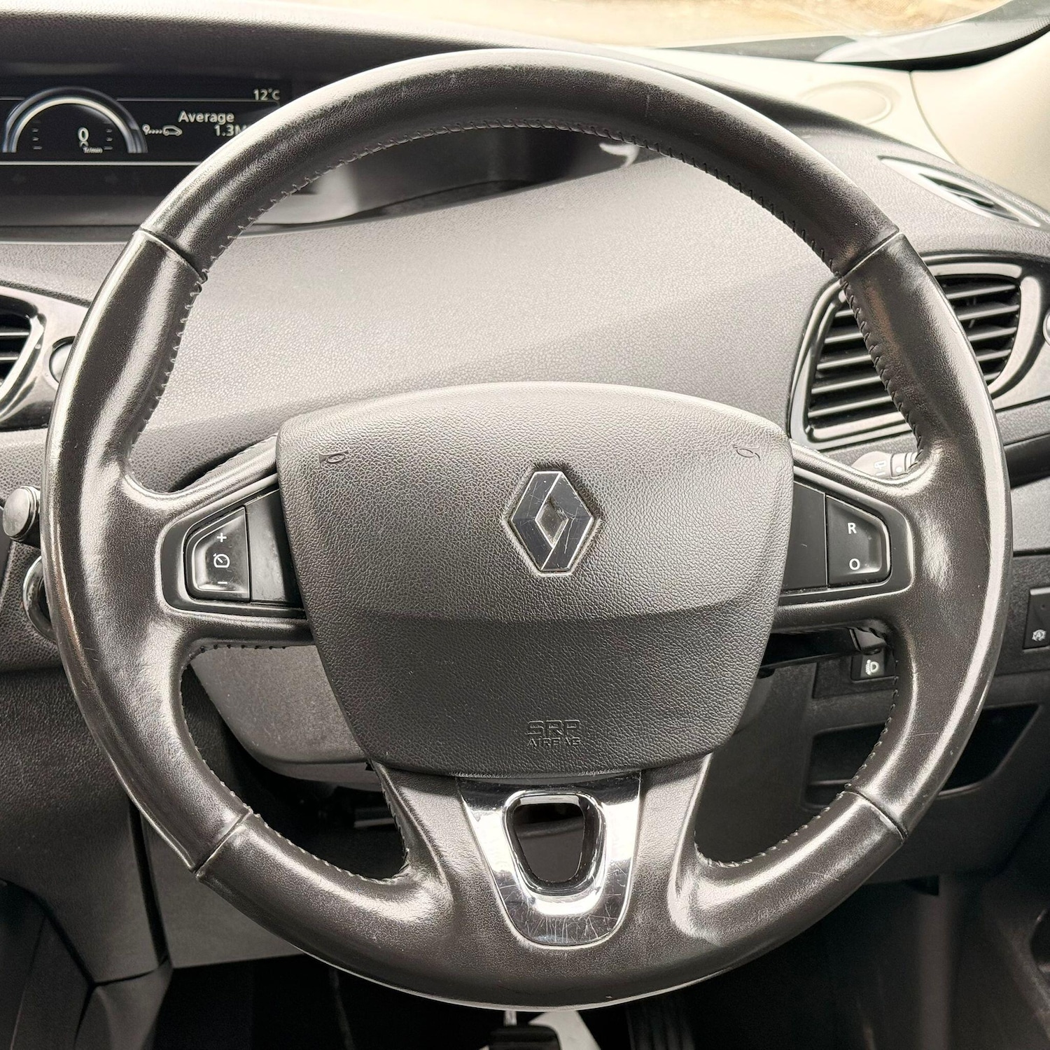 Used Renault Grand Scenic 2016 for sale - 78099988: Photo 38