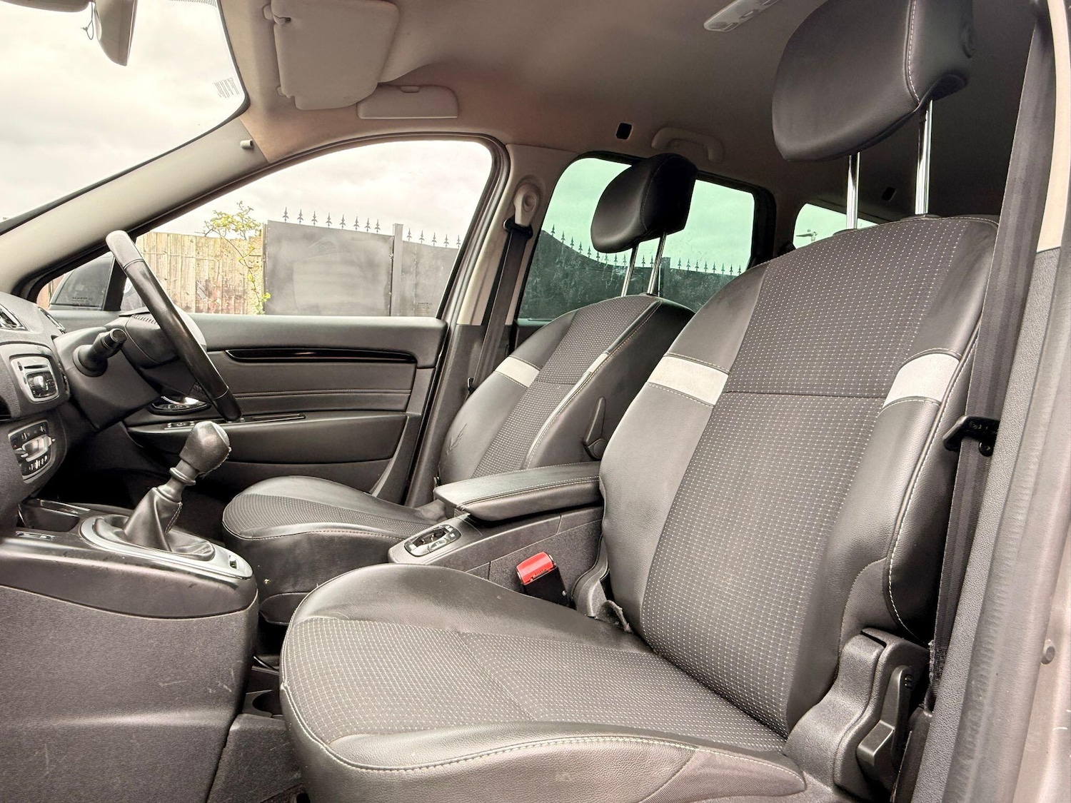 Used Renault Grand Scenic 2016 for sale - 78099988: Photo 40