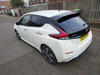 Used Nissan Leaf 2020 for sale - 76192902: Photo