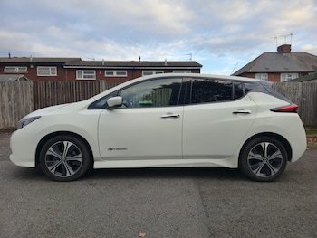 Used Nissan Leaf 2020 for sale - 76192902: Photo
