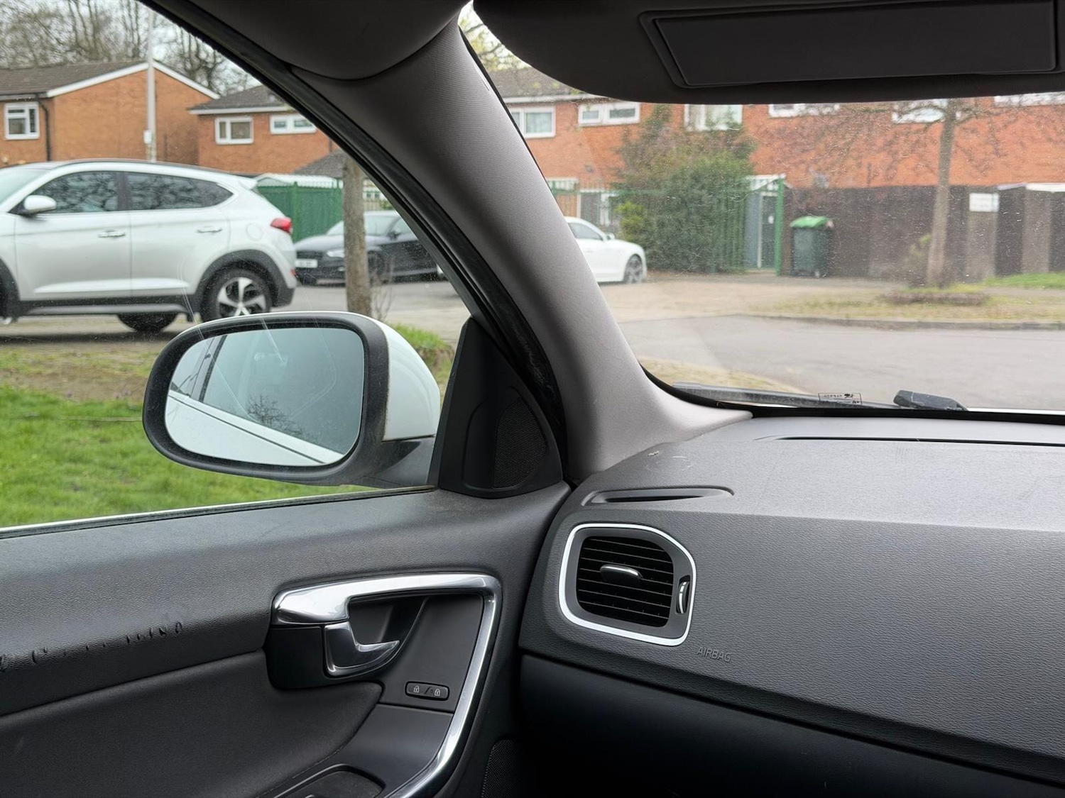 Used Volvo V60 2012 for sale - 77993966: Photo 34