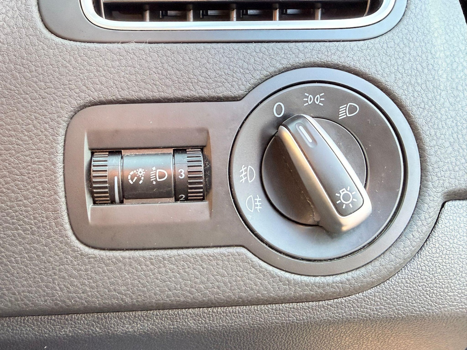 Used Volkswagen Polo 2012 for sale - 78204838: Photo 27