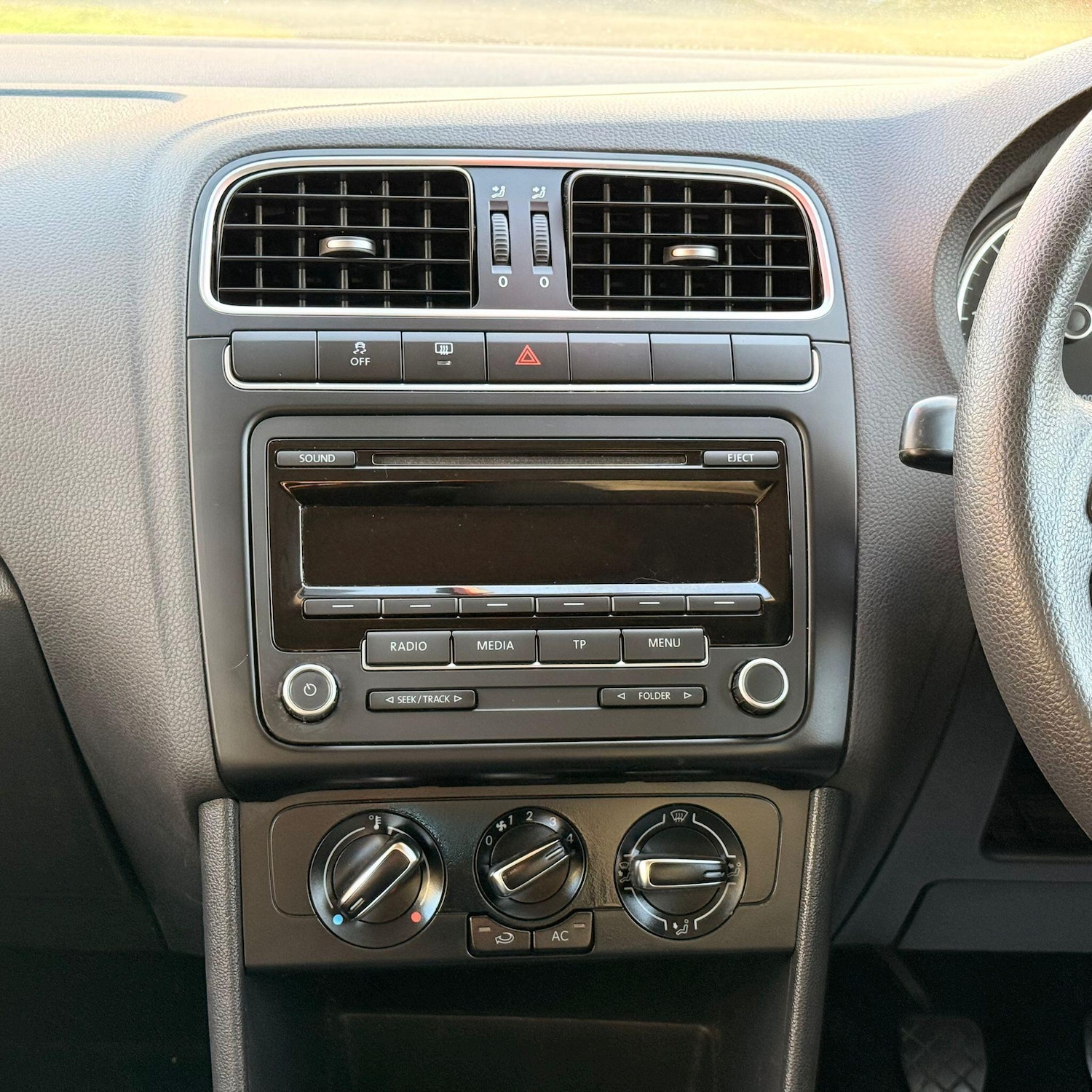 Used Volkswagen Polo 2012 for sale - 78204838: Photo 38