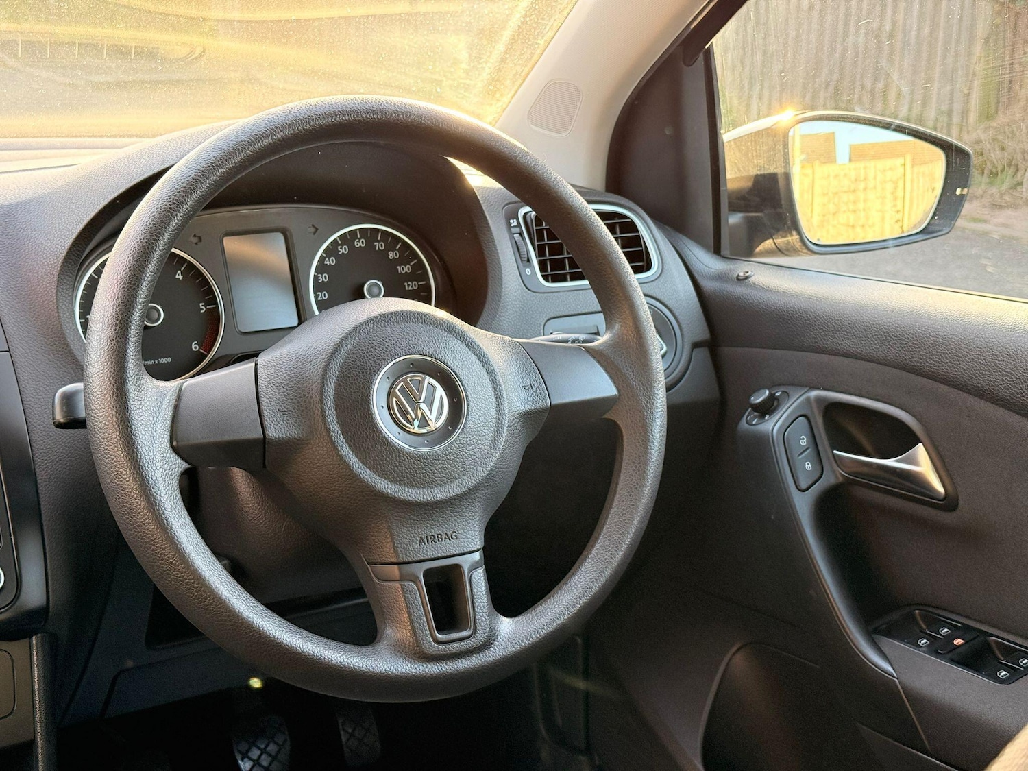 Used Volkswagen Polo 2012 for sale - 78204838: Photo 42