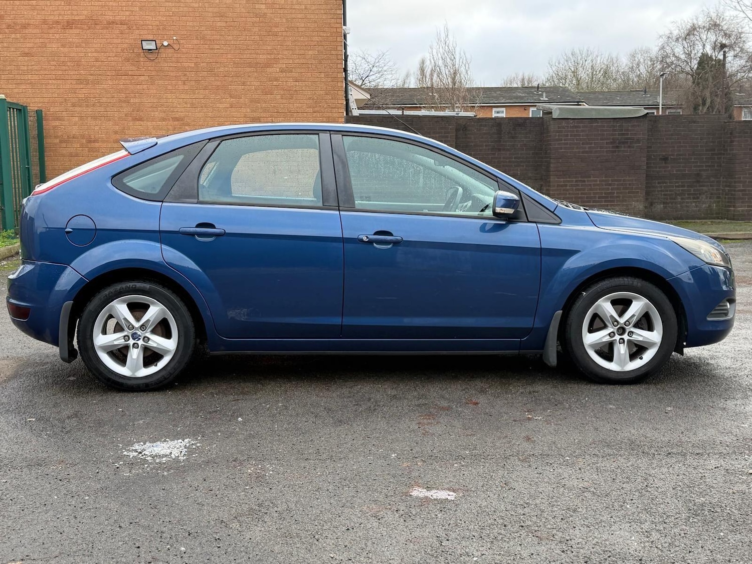 Used Ford Focus 2009 for sale - 77057304: Photo 8