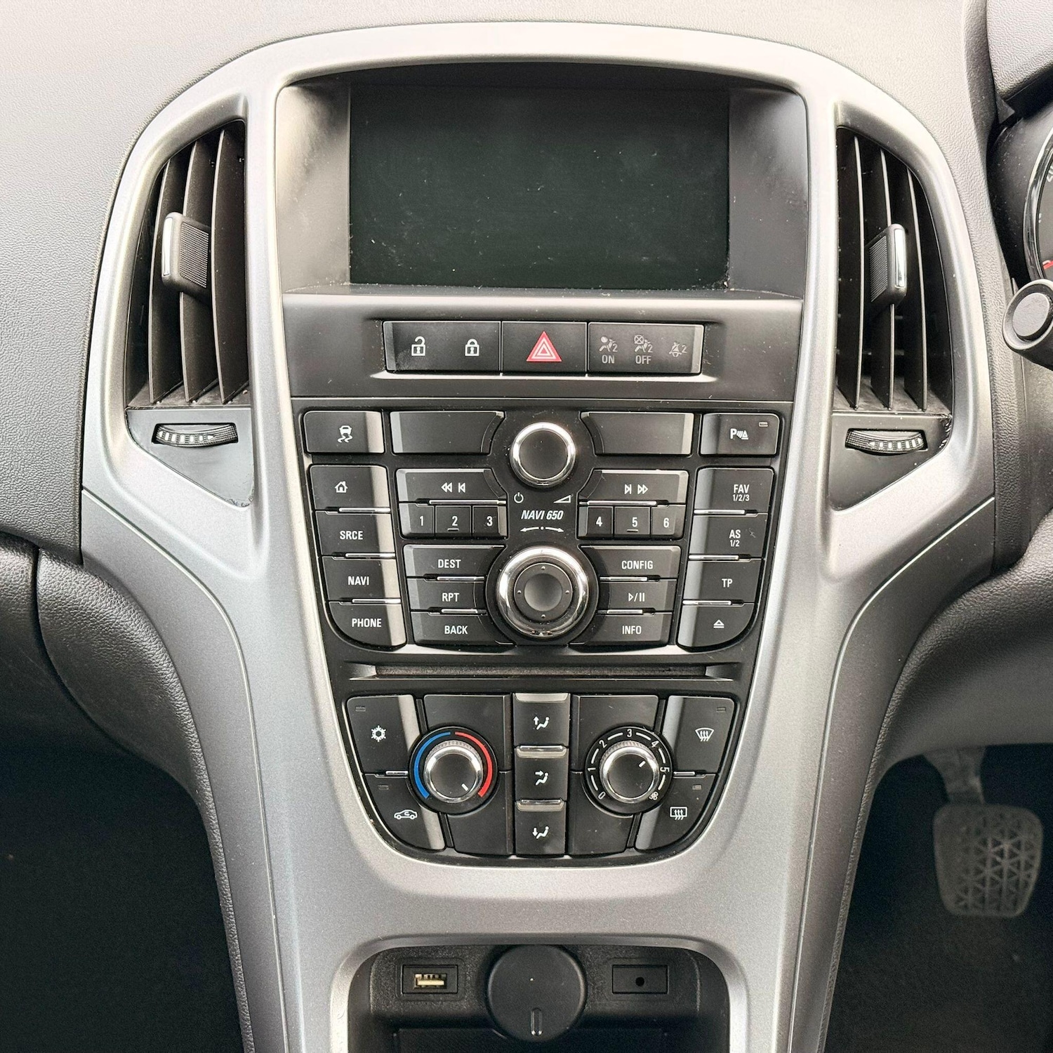 Used Vauxhall Astra for sale - 78135963: Photo 41