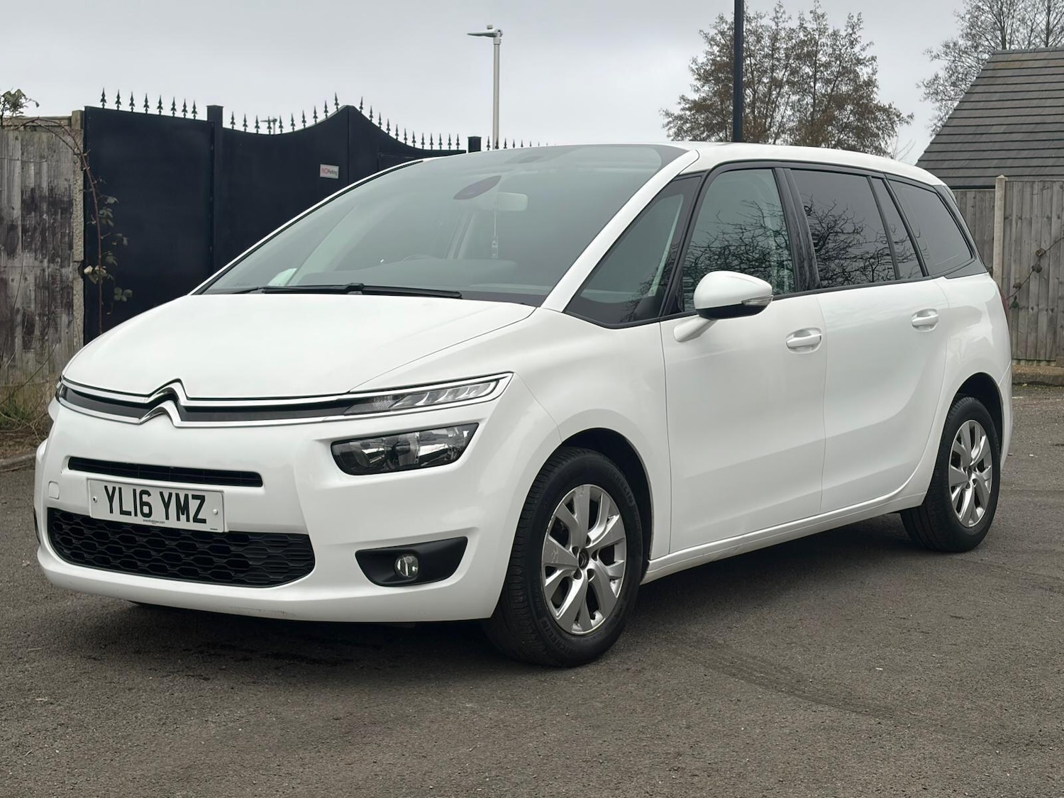 Used Citroen Grand C4 Picasso 2016 for sale - 77838699: Photo 13