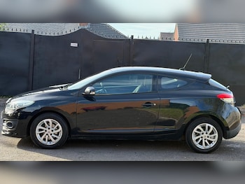 Used Renault Megane 2015 for sale - 78689508: Photo
