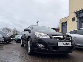 Used Vauxhall Astra 2011 for sale - 76964640: Photo