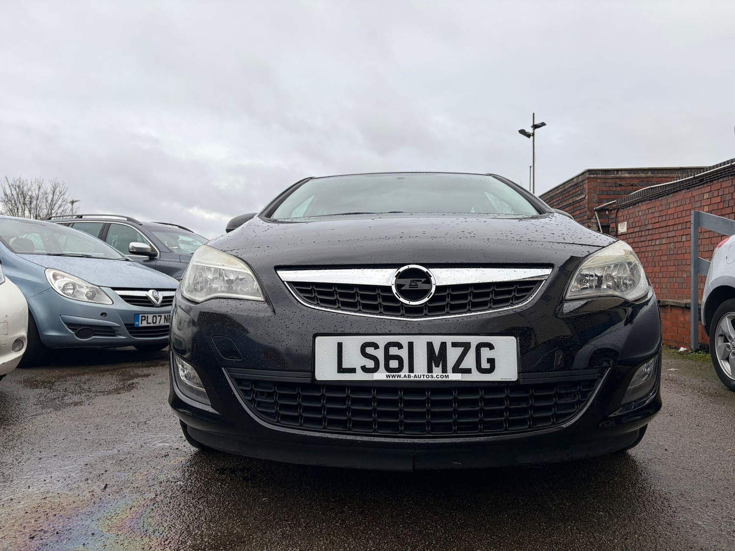 Used Vauxhall Astra 2011 for sale - 76964640: Photo 3