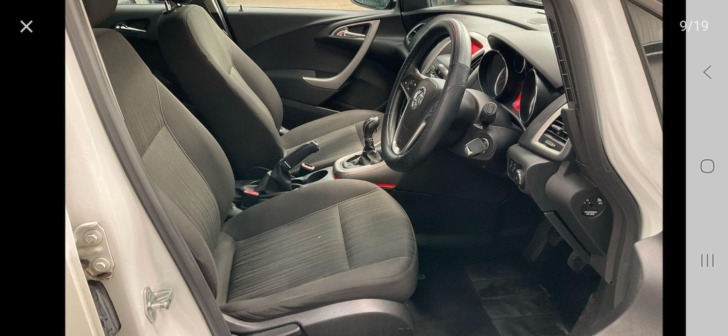 Used Vauxhall Astra 2011 for sale - 77839530: Photo 5