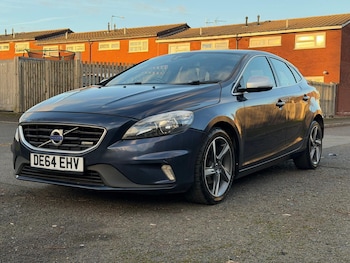 Used Volvo V40 2014 for sale - 77082029: Photo