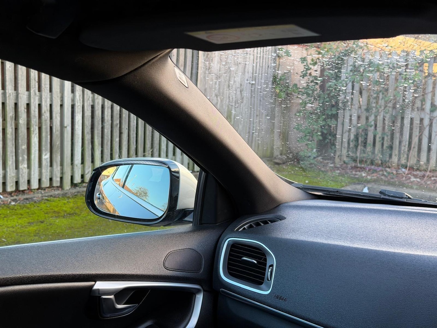 Used Volvo V40 for sale - 77082029: Photo 42