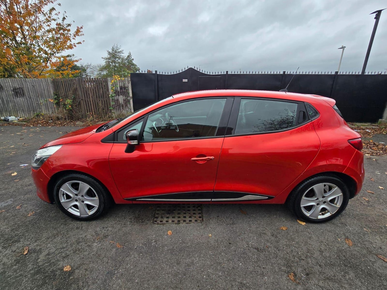 Used Renault Clio for sale - 76527817: Photo 13