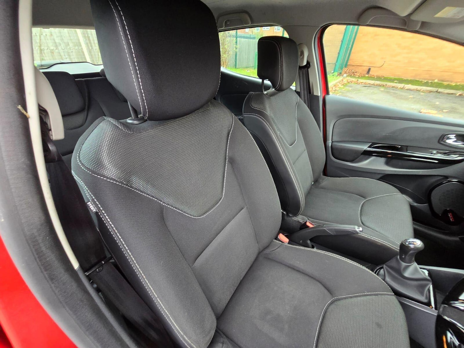 Used Renault Clio for sale - 76527817: Photo 26