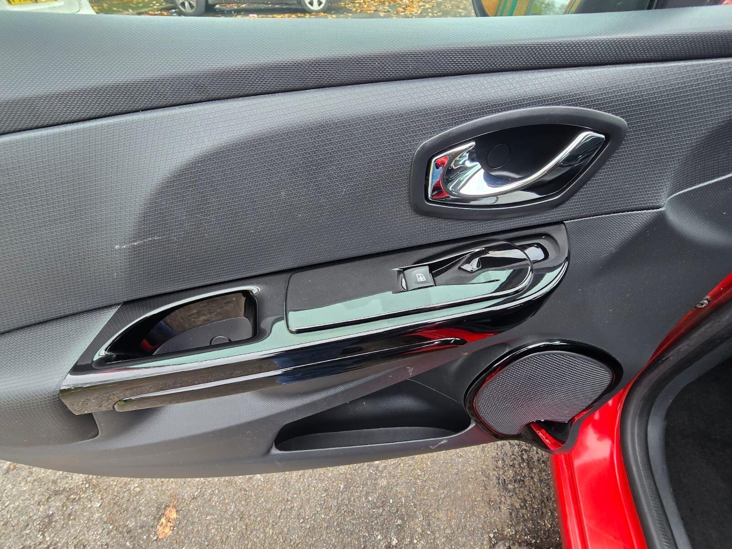 Used Renault Clio for sale - 76527817: Photo 34