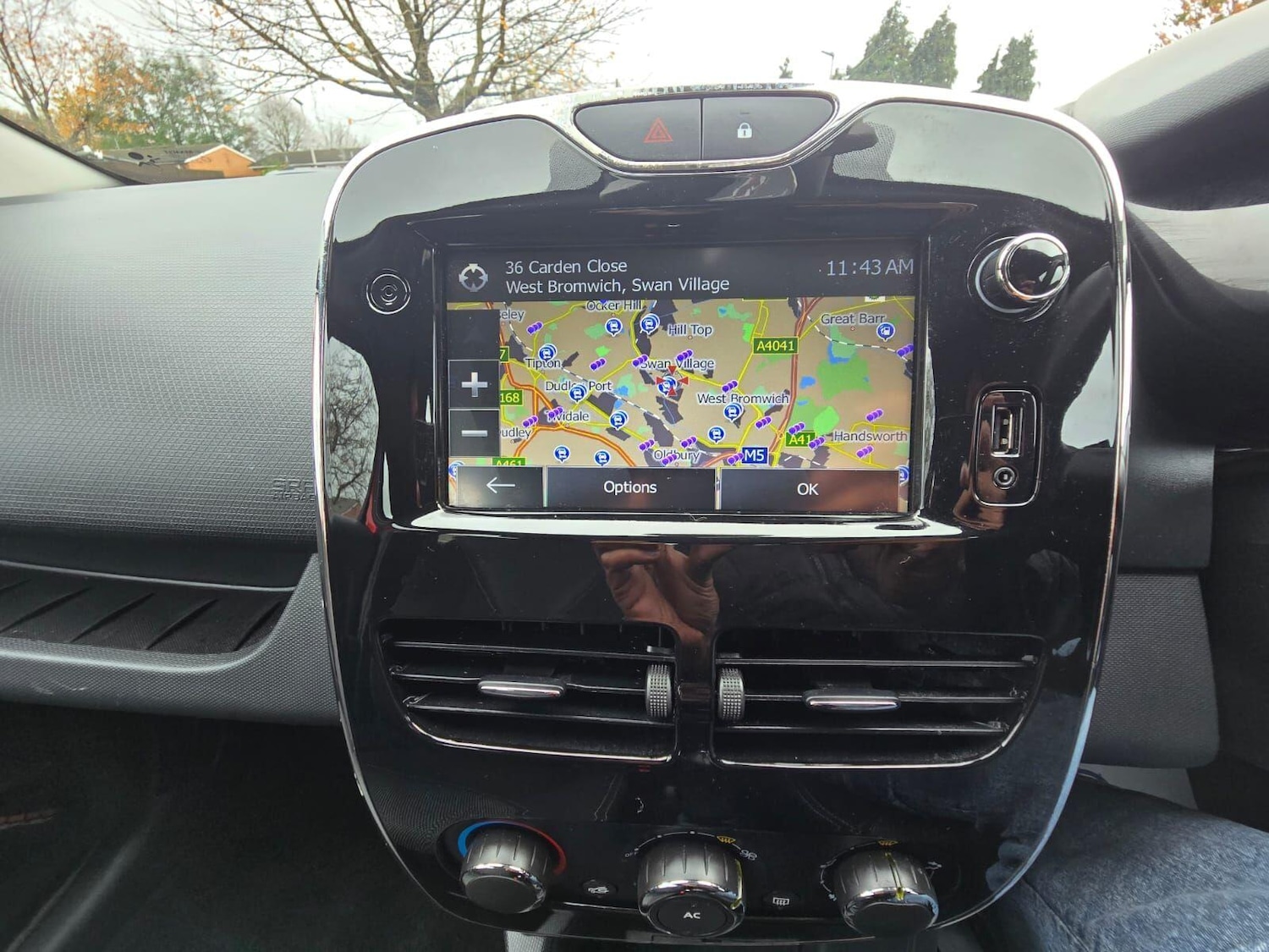 Used Renault Clio for sale - 76527817: Photo 40