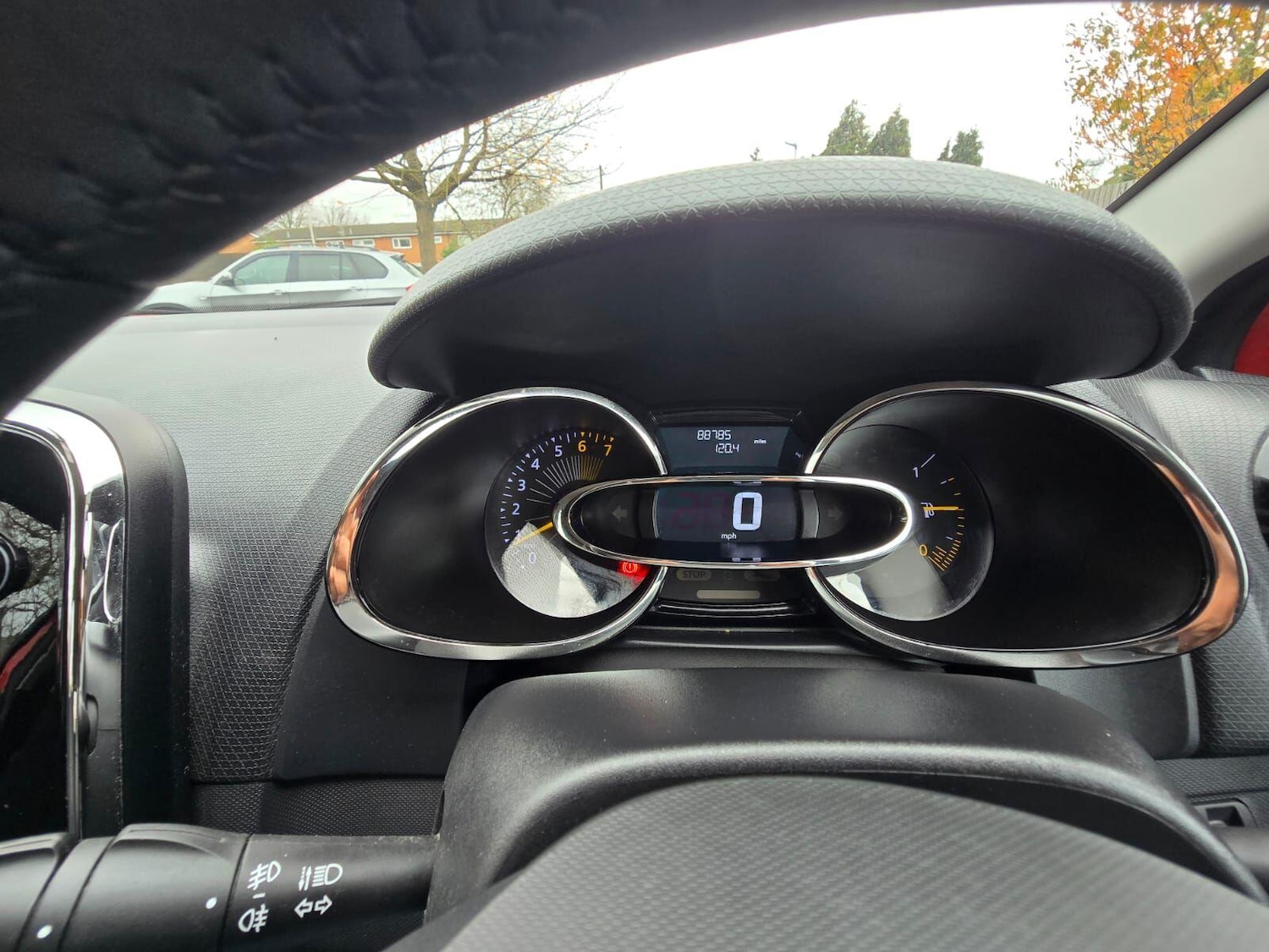 Used Renault Clio for sale - 76527817: Photo 42