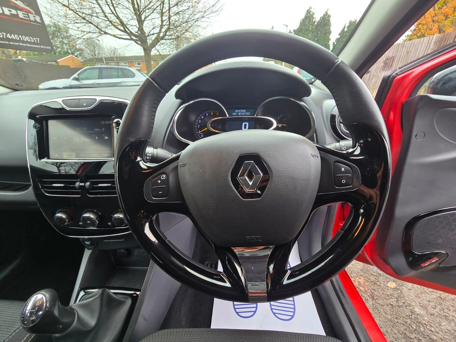 Used Renault Clio for sale - 76527817: Photo 45