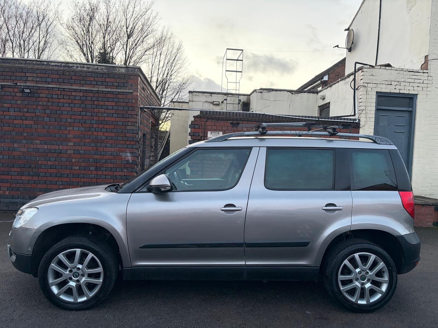 Used Skoda Yeti 2010 for sale - 76913409: Photo 15