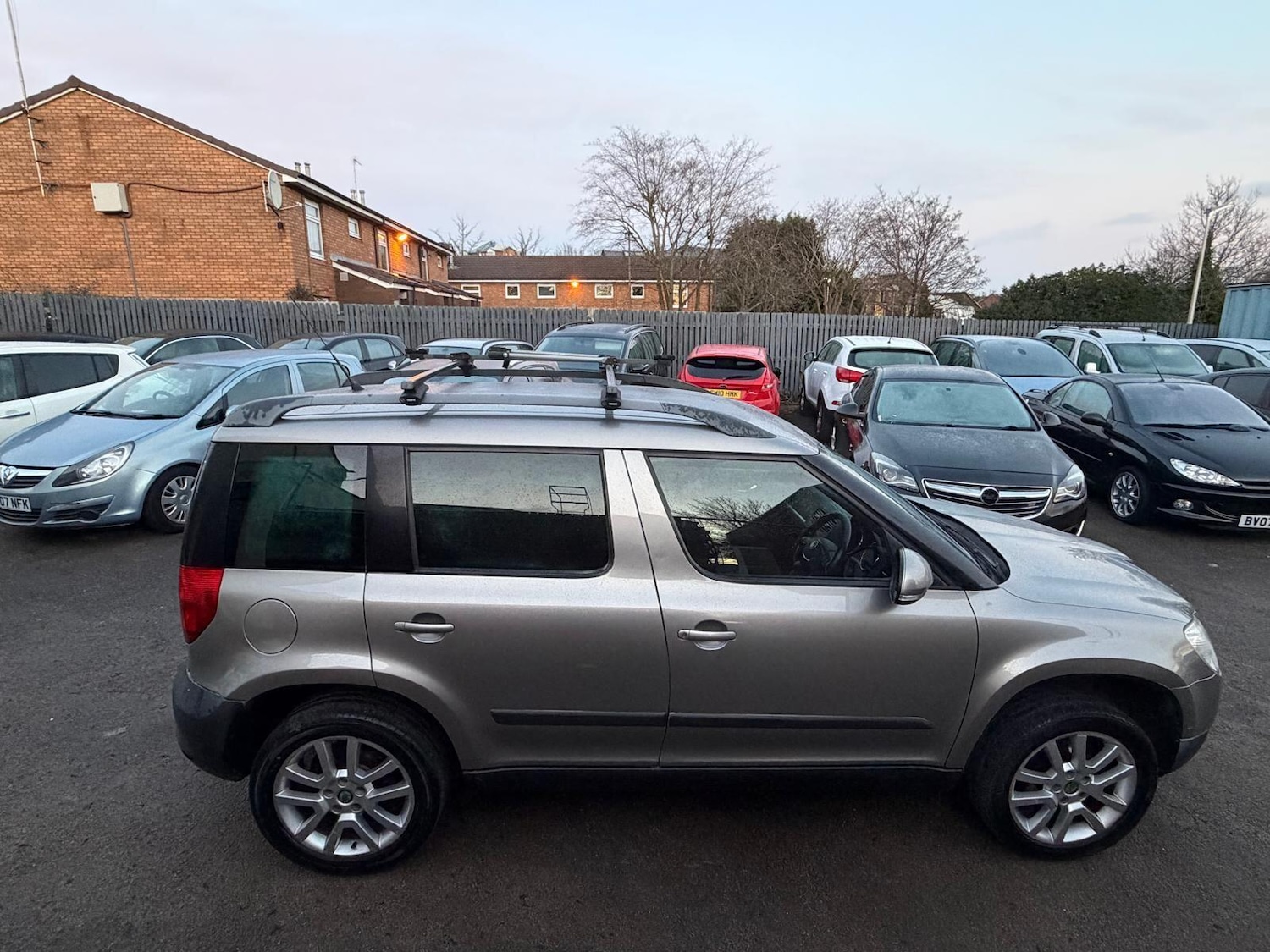 Used Skoda Yeti 2010 for sale - 76913409: Photo 24