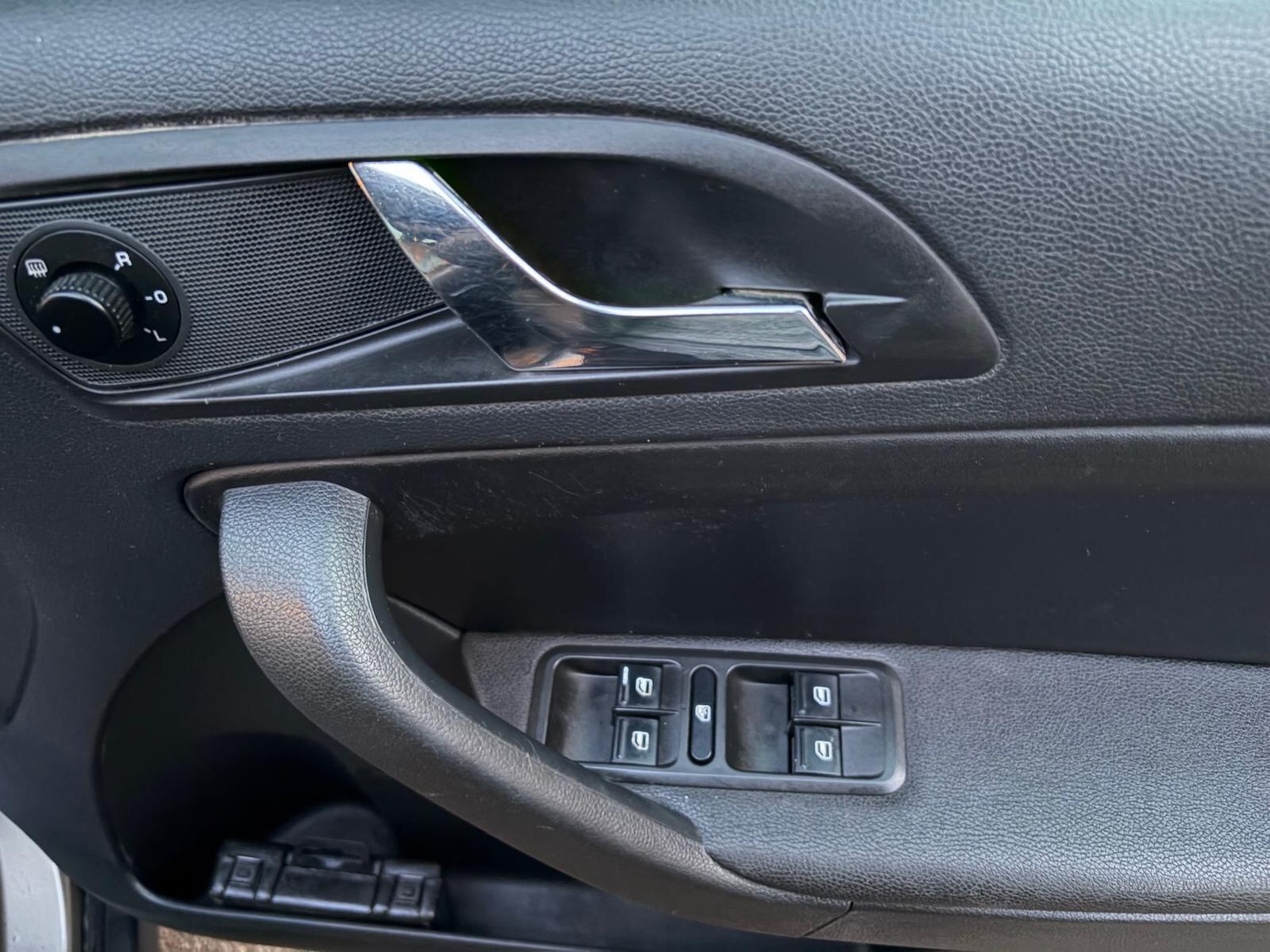 Used Skoda Yeti 2010 for sale - 76913409: Photo 39