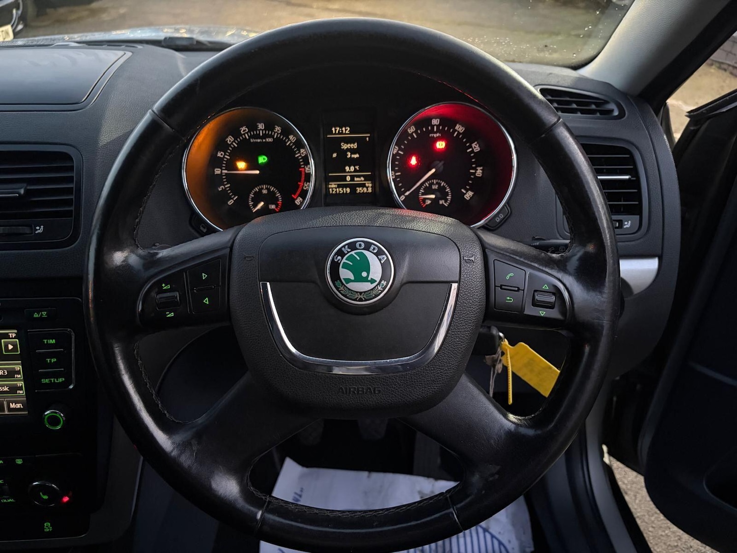 Used Skoda Yeti 2010 for sale - 76913409: Photo 48