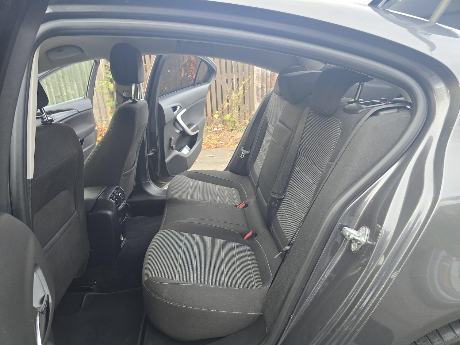 Used Vauxhall Insignia 2012 for sale - 76549838: Photo 38