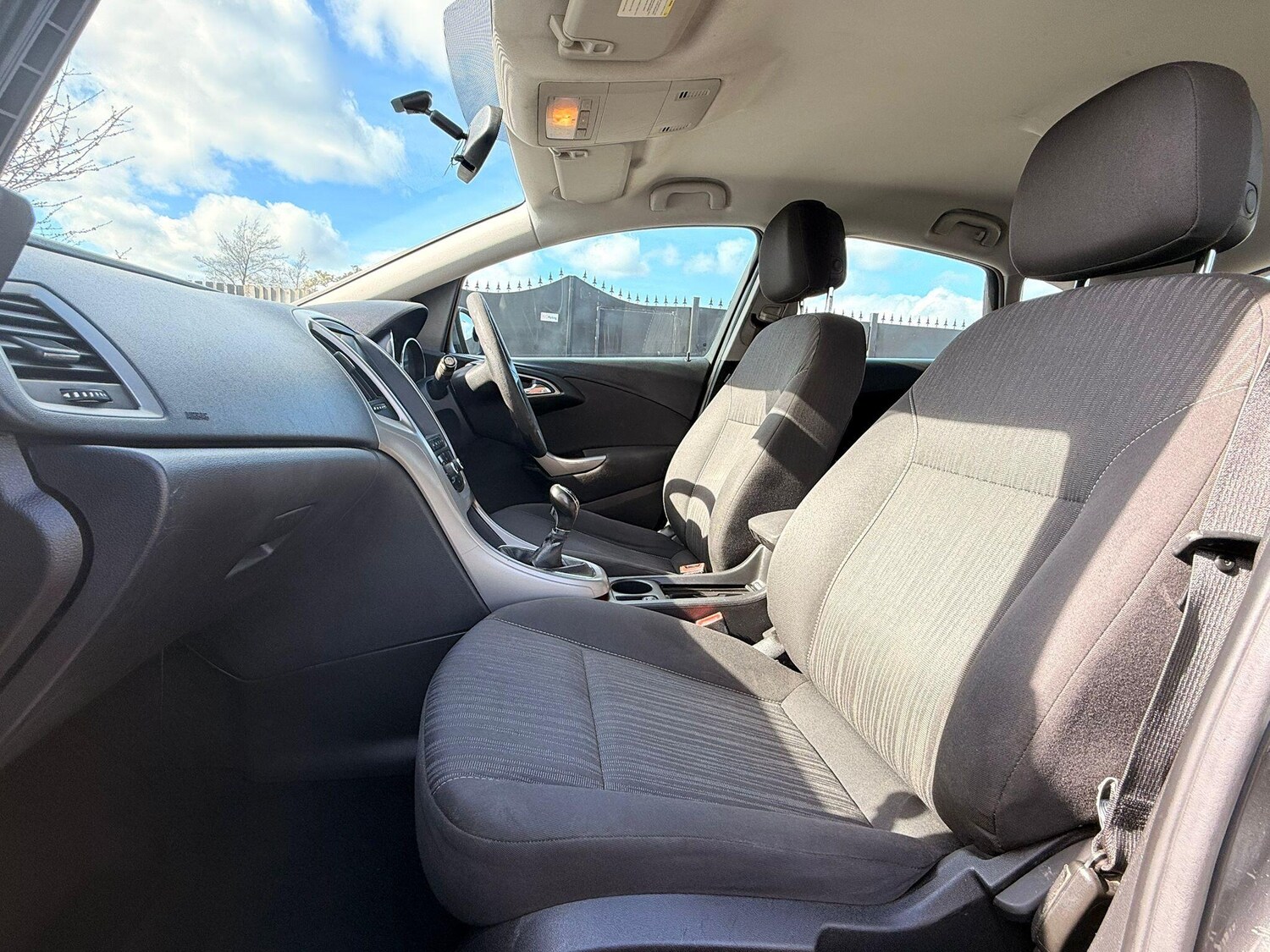 Used Vauxhall Astra for sale - 78141351: Photo 44