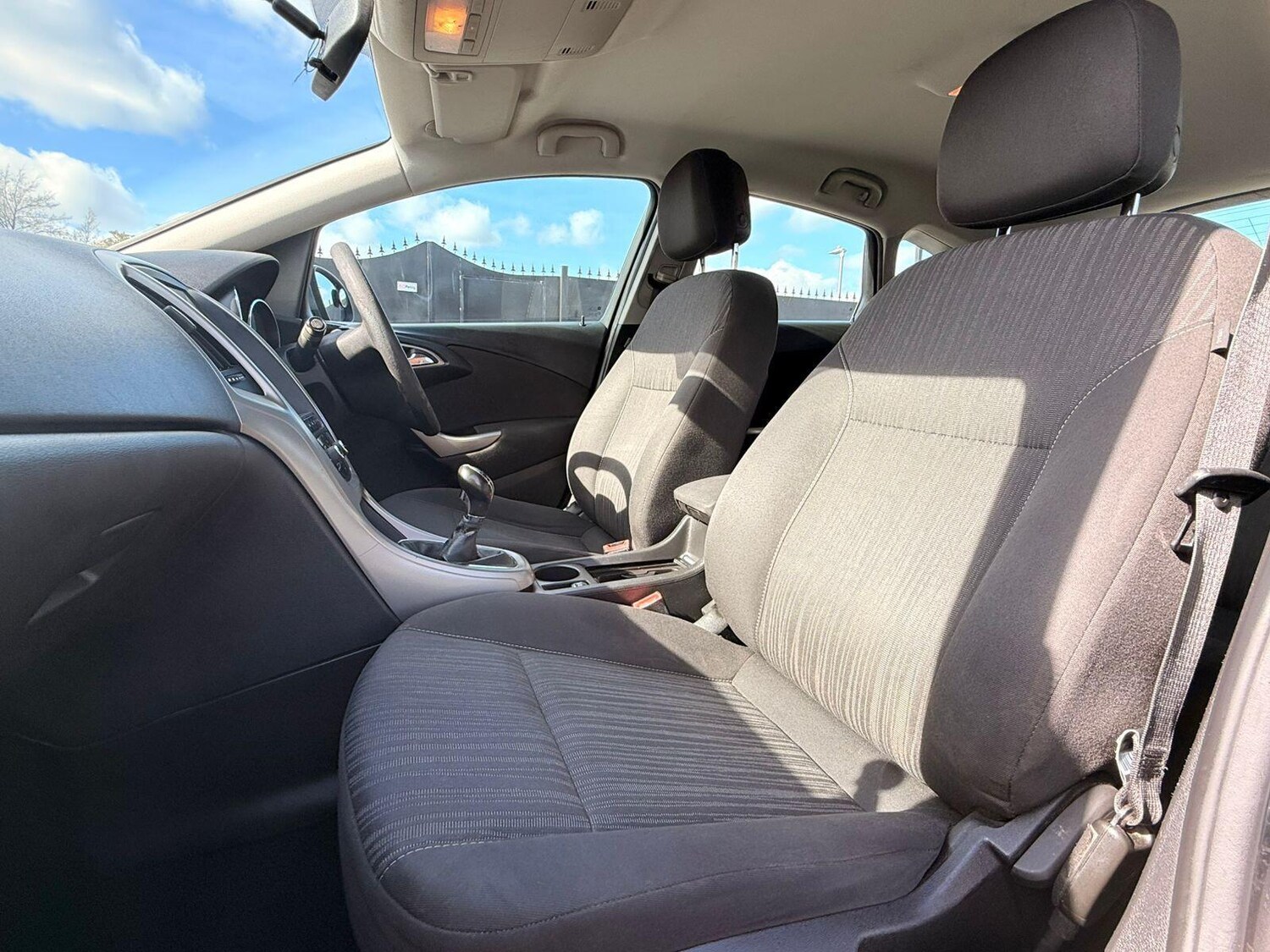 Used Vauxhall Astra for sale - 78141351: Photo 45