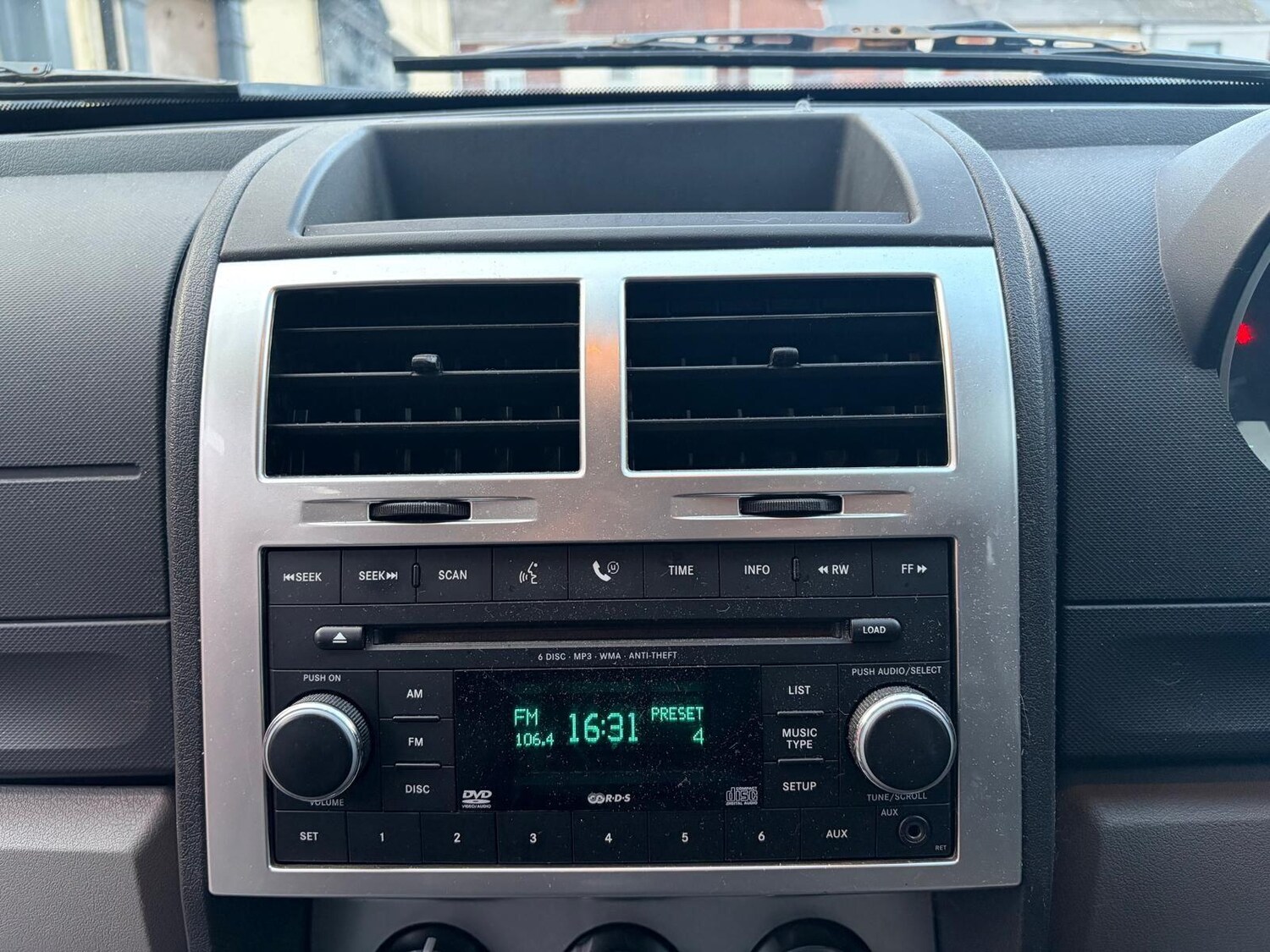 Used Dodge Nitro for sale - 77496932: Photo 32