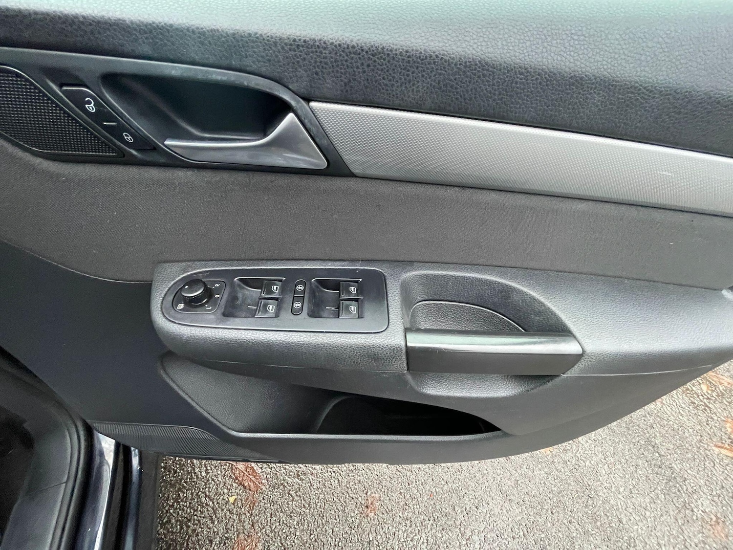 Used Volkswagen Sharan 2013 for sale - 76592727: Photo 24