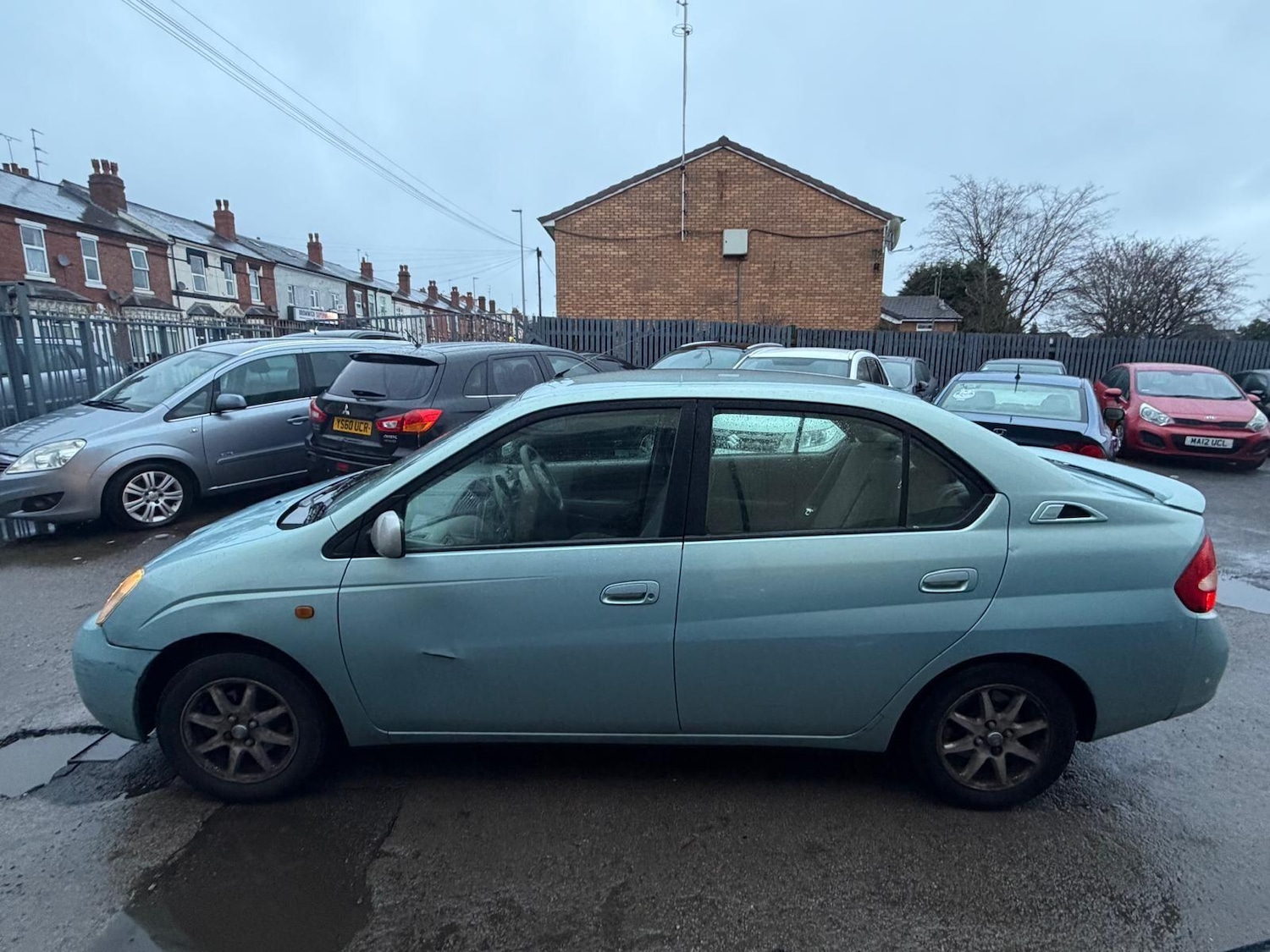 Used Toyota Prius 2001 for sale - 77549631: Photo 13