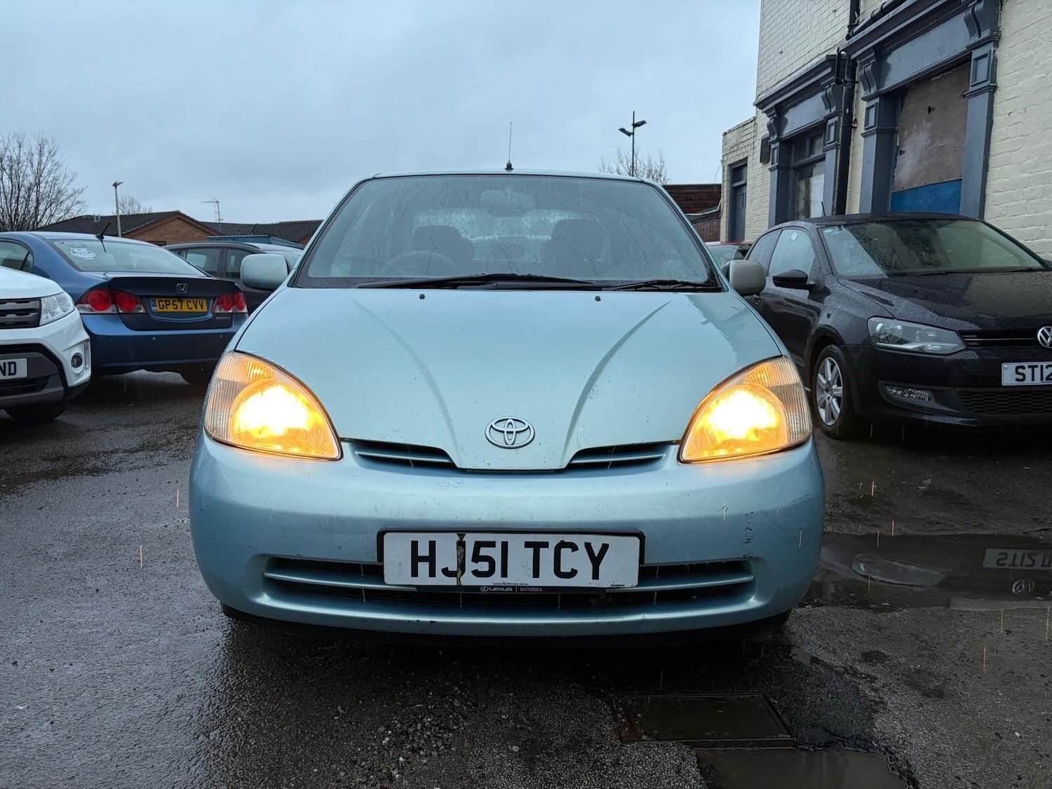 Used Toyota Prius 2001 for sale - 77549631: Photo 2