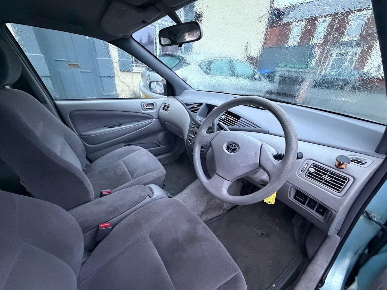 Used Toyota Prius 2001 for sale - 77549631: Photo 26